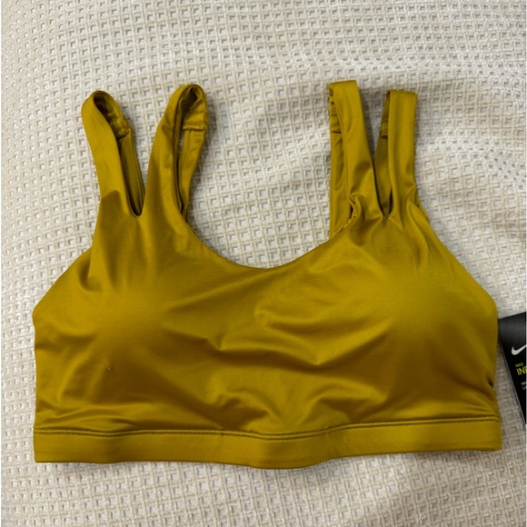 Nike Other - NWT Nike light support sports bra